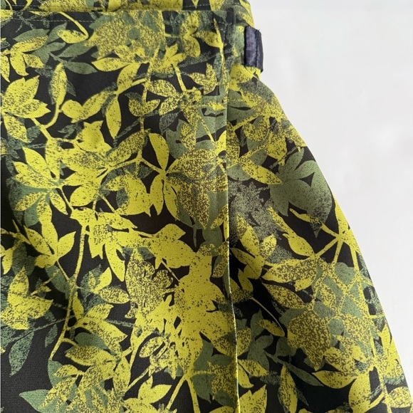 Jones Wear Green and Black Sarong Wrap Skirt - Picture 5 of 11